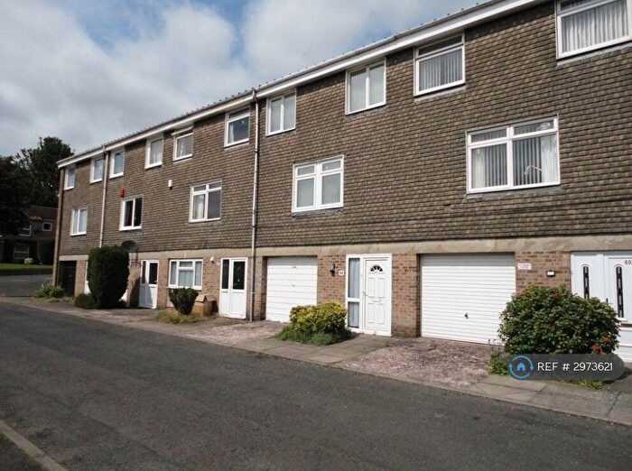 4 Bedroom Terraced House To Rent In Metchley Drive, Birmingham, B17