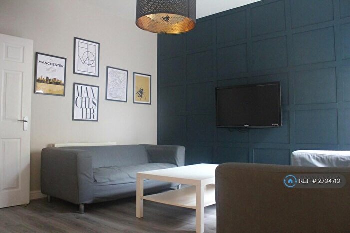 8 Bedroom Terraced House To Rent In Fairbank Avenue, Manchester, M14