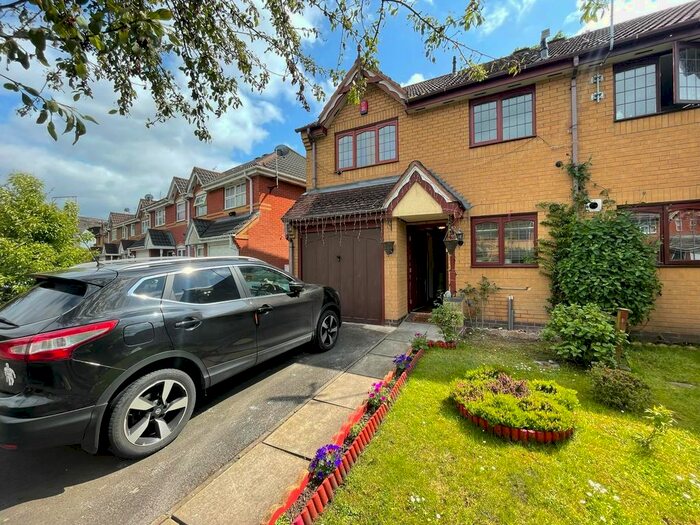 3 Bedroom Property To Rent In Viaduct Drive, Wolverhampton, WV6