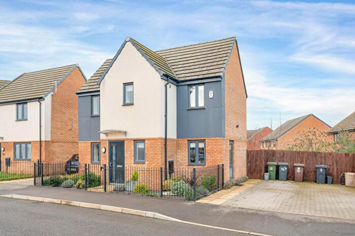 3 Bedroom Detached House For Sale In Chamberlain Way, Gunthorpe, Peterborough, PE4