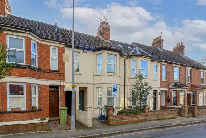 3 Bedroom Terraced House To Rent In George Street, Fenny Stratford, Milton Keynes, MK2