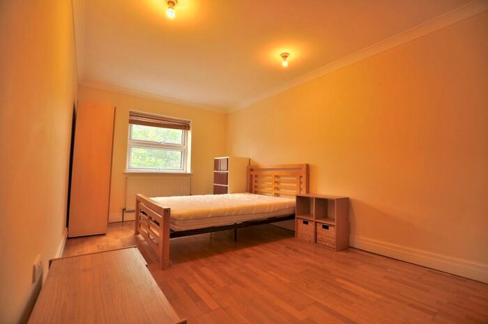 1 Bedroom Flat To Rent In Bethnal Green Rd, London, E2