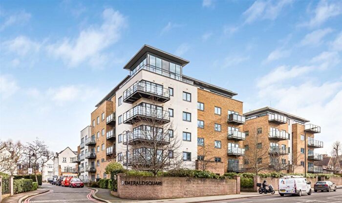 2 Bedroom Flat For Sale In Roebuck House, Roehampton Lane, Roehampton, SW15