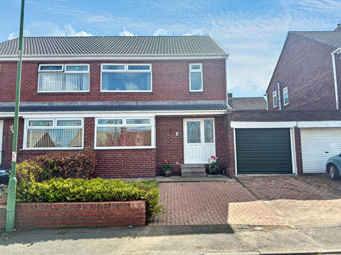 3 Bedroom Semi Detached House For Sale In Lyndhurst Road, Stanley, Durham, DH9