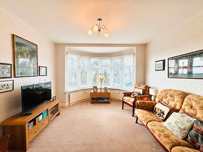 3 Bedroom Terraced House To Rent In Buck Lane, London, NW9