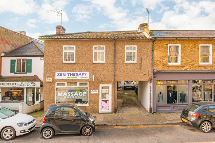 3 Bedroom House For Sale In Brighton Road, Surbiton, Surrey, KT6
