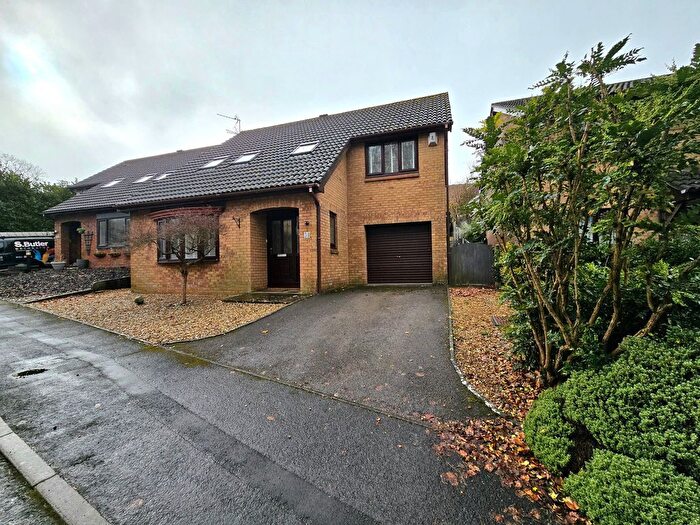 4 Bedroom Detached House For Sale In Honeysuckle Way, Brackla, CF31