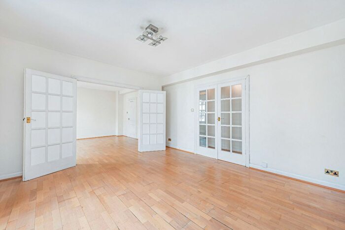 3 Bedroom Flat To Rent In Crawford Street, London, W1H