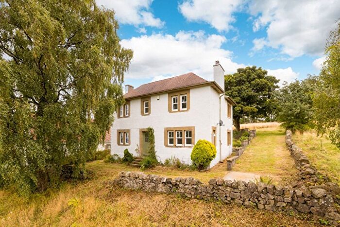 3 Bedroom Detached House To Rent In New Airngath Farmhouse, Linlithgow, West Lothian, EH49