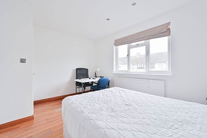 2 Bedroom End Terrace House To Rent In Lea Crescent, Ruislip Gardens, Ruislip, HA4