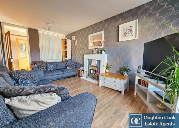3 Bedroom Terraced House For Sale In Tintagel Close, CV3