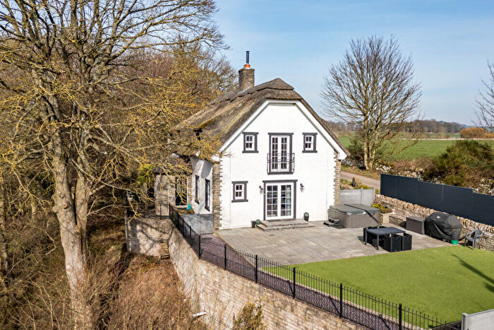4 Bedroom Detached House For Sale In Thatched Cottage, DD5