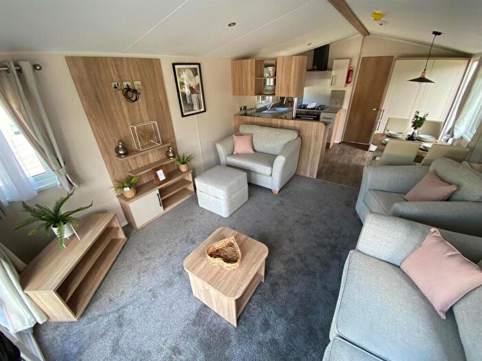 2 Bedroom Park Home For Sale In Newhaven Caravan & Camping Park, Buxton, SK17