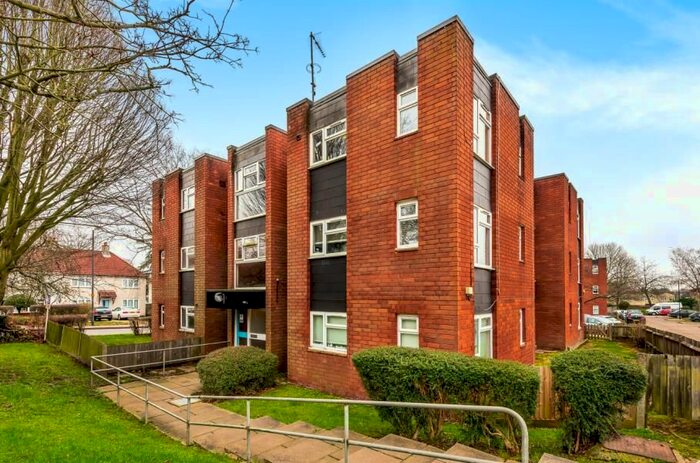 1 Bedroom Flat To Rent In Mercer Place, Pinner, HA5
