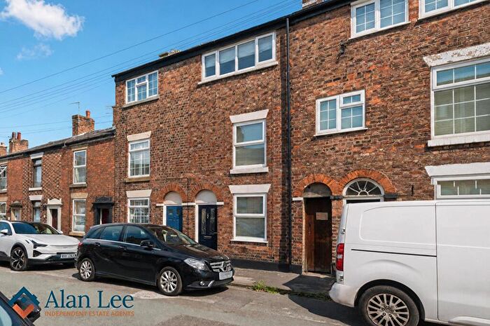 3 Bedroom Terraced House For Sale In Brock Street, Macclesfield, SK10