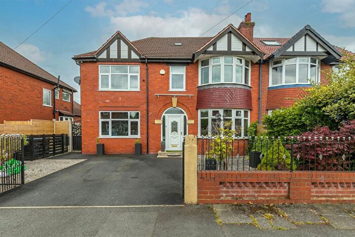5 Bedroom Semi-Detached House For Sale In Mayfield Avenue, Stretford, Manchester, M32