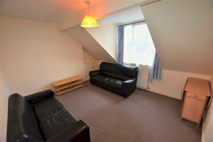 1 Bedroom Flat To Rent In Cedar Road, Leicester, LE2