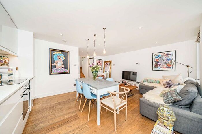 2 Bedroom Flat To Rent In Lillie Road, London, SW6