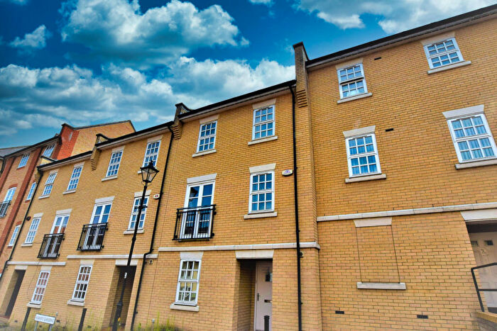 4 Bedroom Town House For Sale In Albany Gardens, Colchester, CO2