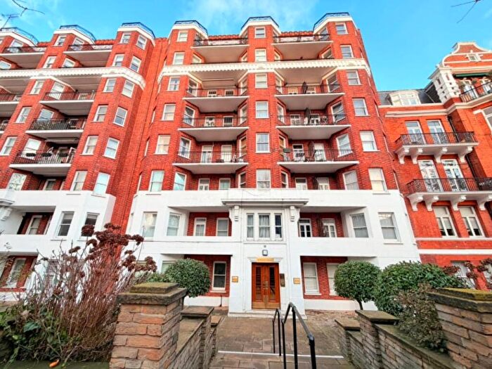 1 Bedroom Flat To Rent In Neville Court, Abbey Road, London, NW8
