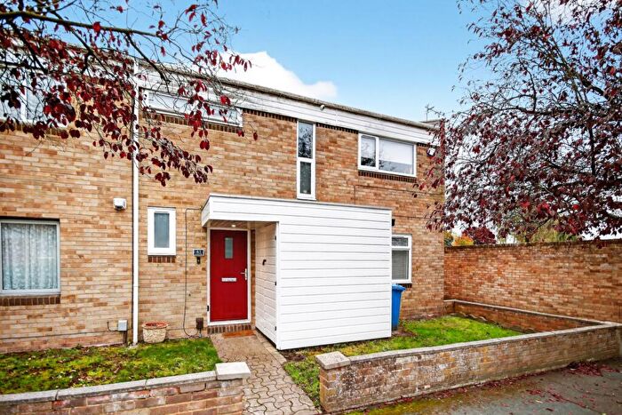 3 Bedroom End Of Terrace House For Sale In Winscombe, Bracknell, RG12