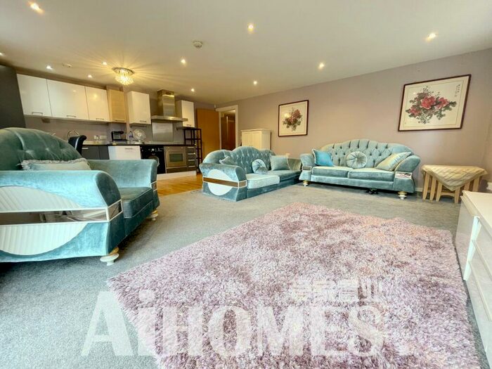 2 Bedroom Flat To Rent In Chorlton Street, M16