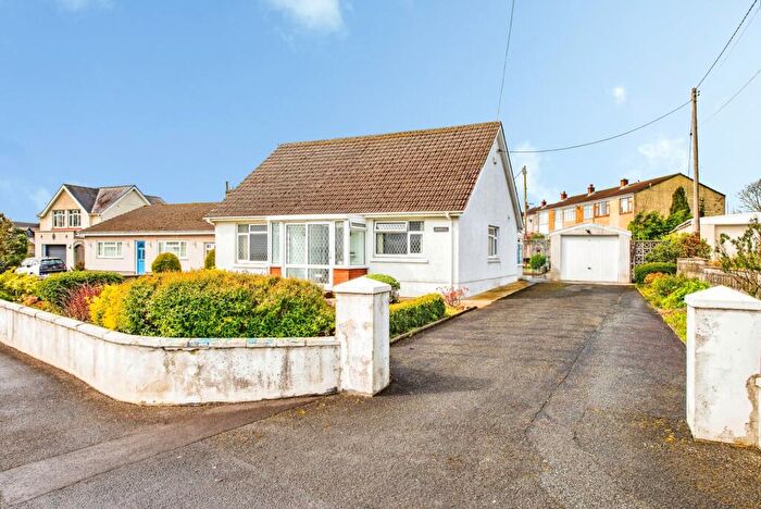 3 Bedroom Bungalow For Sale In Meidrim Road, St. Clears, Carmarthen, Carmarthenshire, SA33