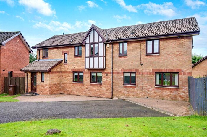 5 Bedroom Detached House For Sale In Binniehill Road, Cumbernauld, Glasgow, North Lanarkshire, G68