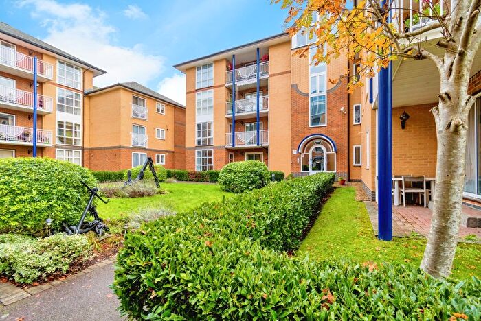 2 Bedroom Flat For Sale In Westwood Road, Southampton, Hampshire, SO17