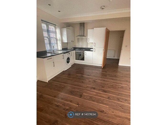 1 Bedroom Flat To Rent In Russell Street, Luton, LU1