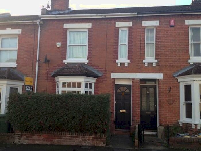 2 Bedroom House To Rent In Berkeley Road, Polygon, SO15