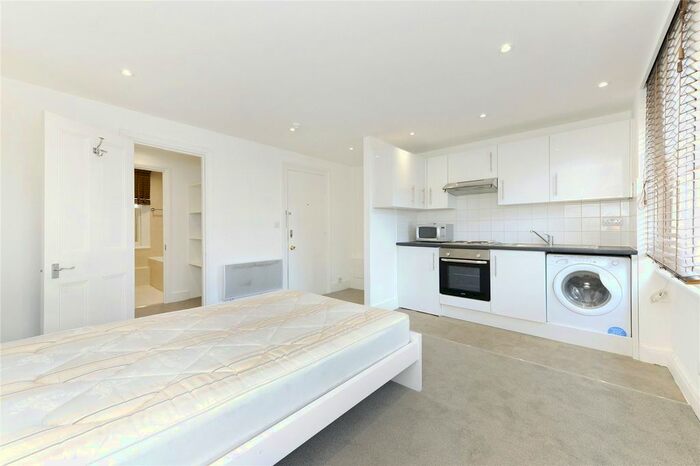 Mews To Rent In Relton Mews, Knightsbridge, London, SW7