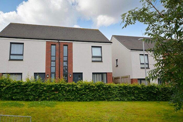 3 Bedroom Semi-Detached House For Sale In Squirrel Walk, Symington, KA1