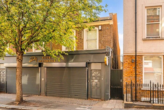 2 Bedroom Flat To Rent In Churchfield Road, Acton, W3