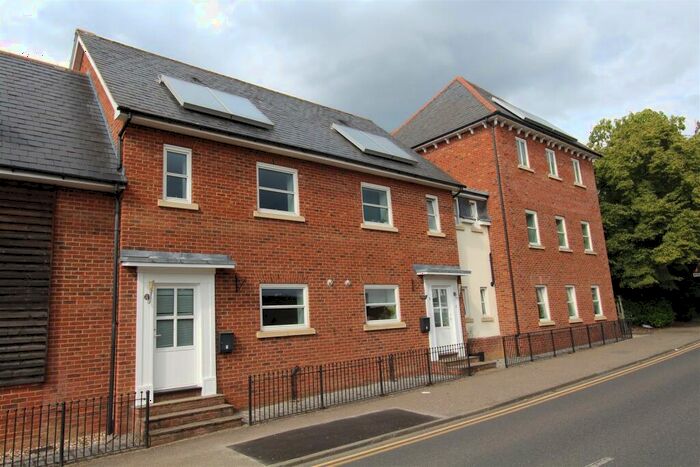 2 Bedroom Terraced House To Rent In Sandford Court, Chelmsford, CM2