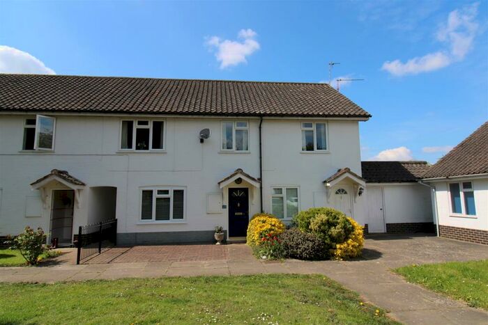 3 Bedroom Maisonette For Sale In Godfreys Close, Horringer, IP29