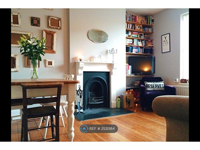 2 Bedroom Flat To Rent In Pembury Road, London, E5