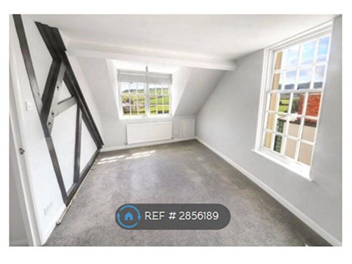 2 Bedroom Flat To Rent In West Street, Wiveliscombe, TA4