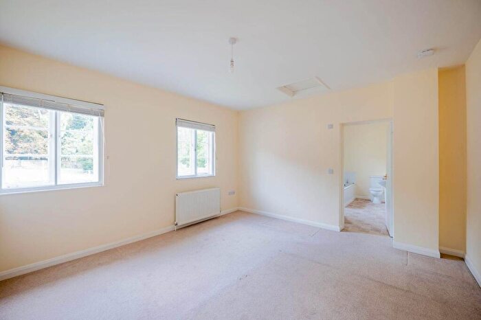 4 Bedroom House To Rent In Shop Lane, Badminton, GL9