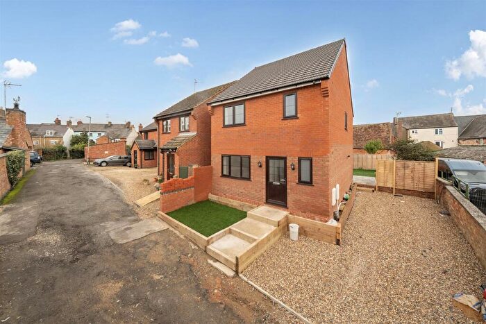 3 Bedroom Detached House For Sale In Browns Yard, Towcester, NN12