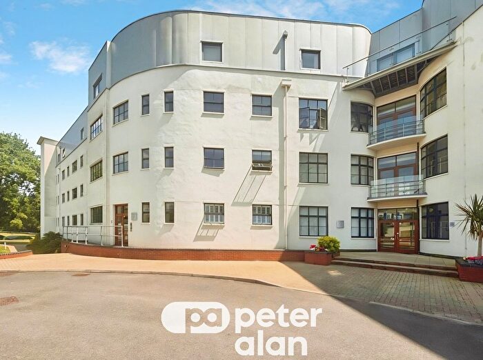 1 Bedroom Flat To Rent In Hayes Road, Penarth, CF64