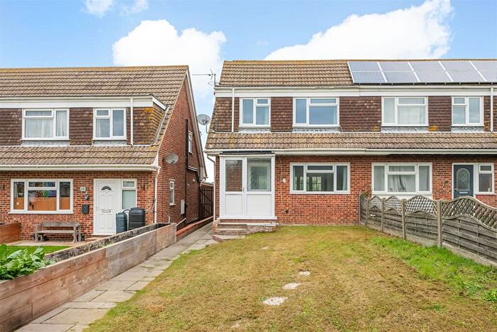 3 Bedroom Semi-Detached House For Sale In Anthony Crescent, Whitstable, CT5
