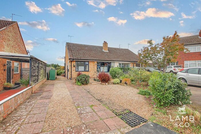 2 Bedroom Semi-Detached Bungalow For Sale In Barrington Close, Little Clacton, Clacton-On-Sea, CO16