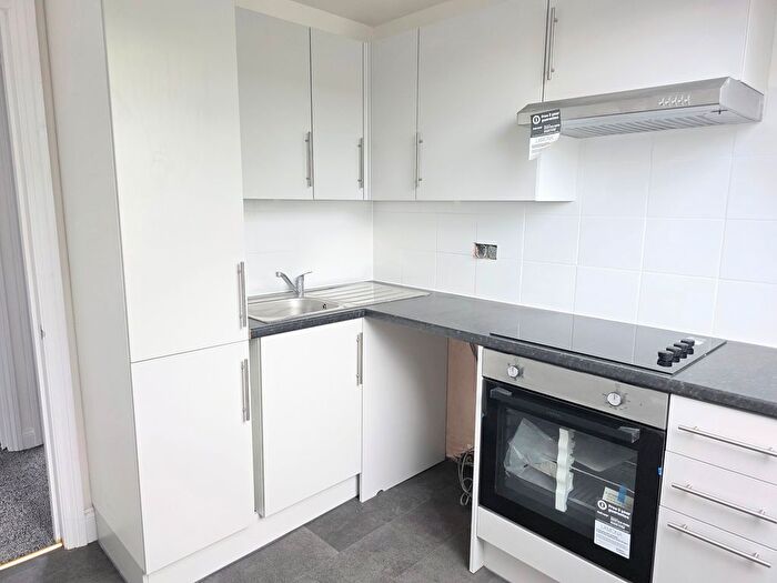 2 Bedroom Flat For Sale In Victoria Place, Banbury, OX16