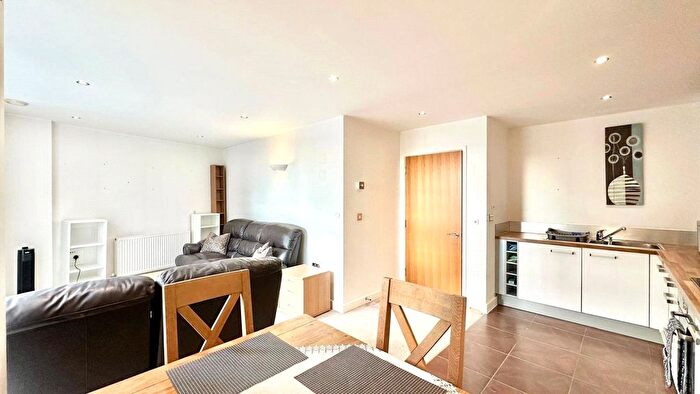 2 Bedroom Flat For Sale In Seagull Lane, London, E16