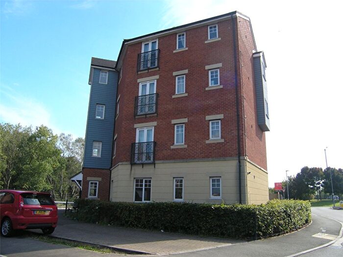 2 Bedroom Flat To Rent In Standish Street, Bridgwater, Somerset, TA6
