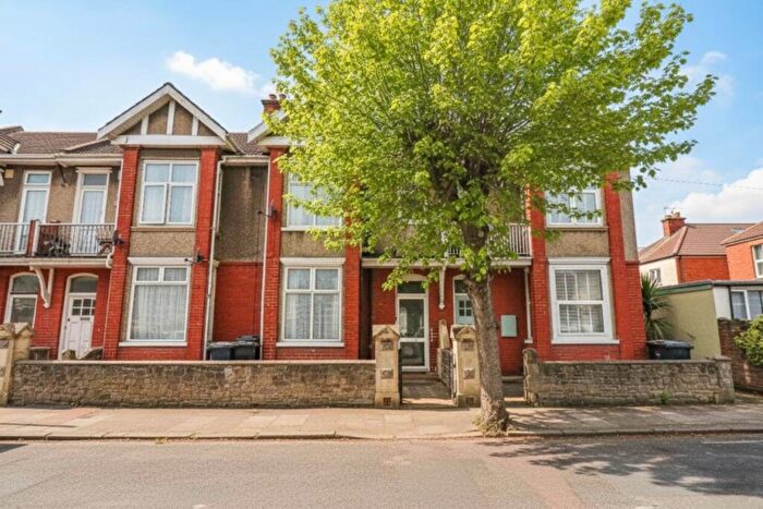 1 Bedroom Flat For Sale In Lyndhurst Road, South Ward, BS23