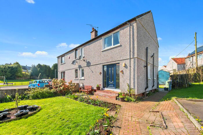 3 Bedroom Semi-Detached House For Sale In Wallace Crescent, Plean, Stirling, FK7