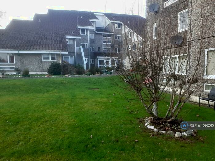 2 Bedroom Flat To Rent In Fairhaven, Kirn, Dunoon, PA23
