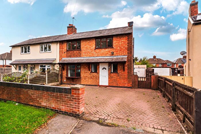 3 Bedroom Semi-Detached House For Sale In Leicester Road, Lutterworth, LE17